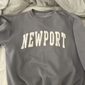 newport brandy melville sweatshirt